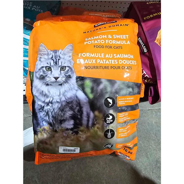Kirkland Salmon & Sweet Potato Cat Kibble 8.16 Kg