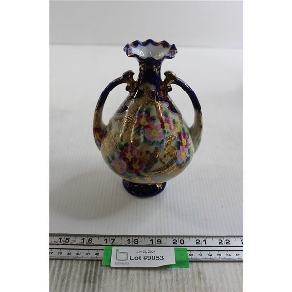 Royal Nippon 7" Vase