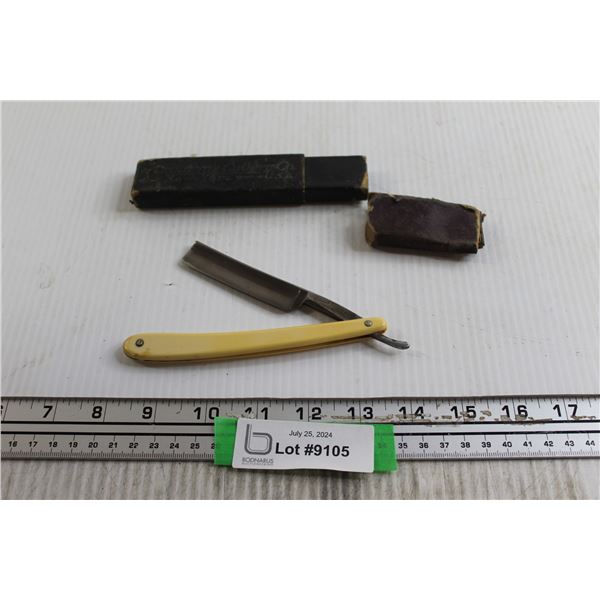 Camillus Cutlery USA Straight Razor with Original Box