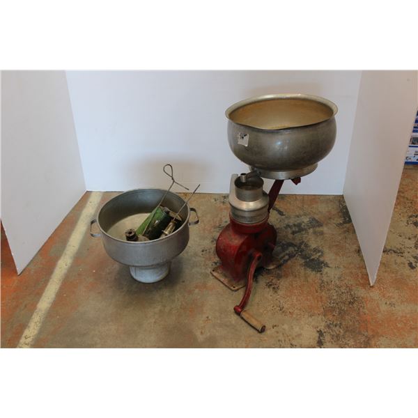 *Domo Cream Separator