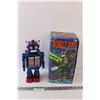 Image 1 : Robot 2000, Battery Operated w/Box