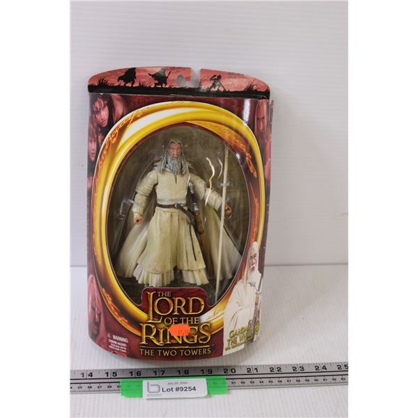 The Lord of The Rings Figurines: Gandalf the White