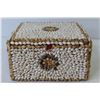 Image 5 : Vintage Shell Encrusted Felt Lined Box (missing shells)