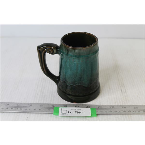 Vintage Blue Mountain Style Pottery Mug
