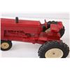 Image 2 : Cockshutt Model 1850 1:16 Scale Toy Tractor - Re-Painted