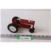 Image 1 : True-Scale Model 401 1:25 Scale Toy Tractor