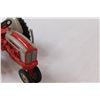Image 2 : Ford Model 901 1:16 Scale Toy Tractor
