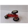 Image 4 : Ford Model 901 1:16 Scale Toy Tractor