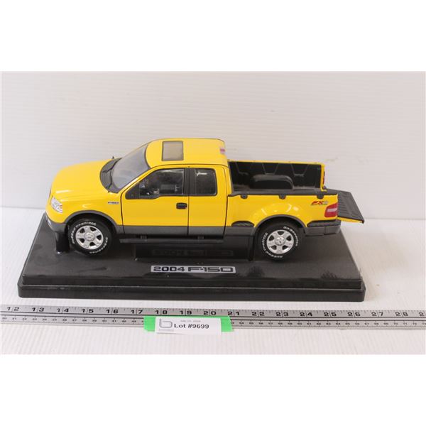 2004 Ford F-150 Model Truck 1:18 Scale