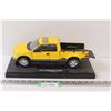 Image 1 : 2004 Ford F-150 Model Truck 1:18 Scale