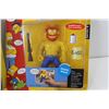 Image 2 : The Simpsons - (2) Figurines All Star Voices (NIB - package edge is bent)