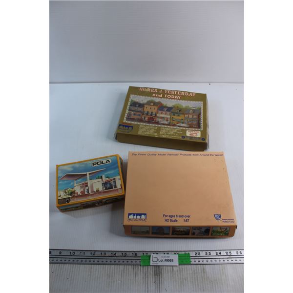 Railroad Model Structure, Buildings Model Kit and Misc.