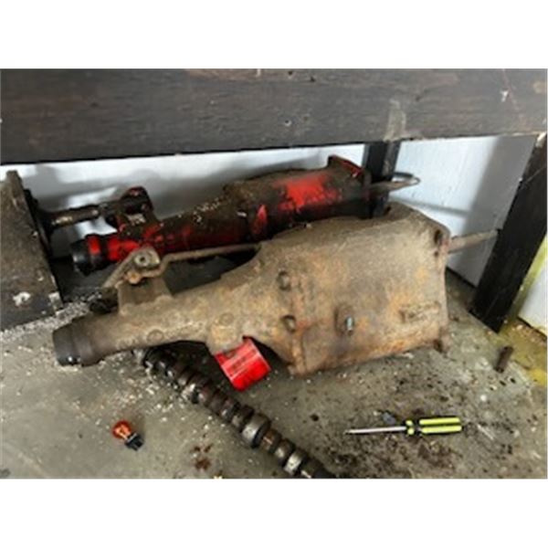 4 spd Standard Transmission (3)     A33's