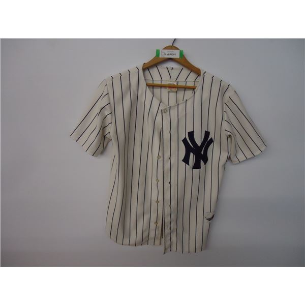 New York Yankees Baseball Jersey-Men's Large