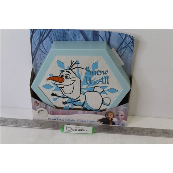 Disney Frozen II Mirror (NIB)