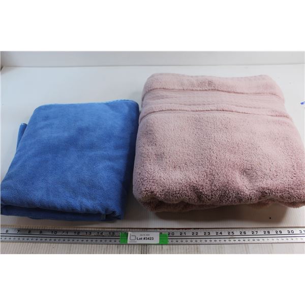 (2) Beach Towels