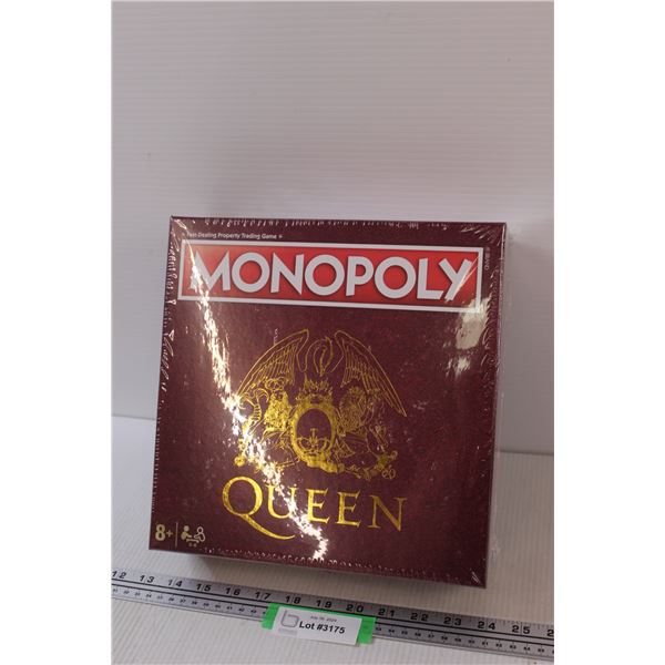 Monopoly Queen Board Game - NIB