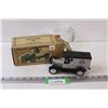 Image 1 : AGCO 1923 Chevy Panel Truck Coin Bank