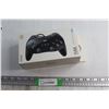 Image 1 : Wii Classic Controller Pro - Appears Sealed