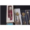 Image 2 : (20) Collector Spoons (Alberta, Sask, Queen Elizabeth, Canada, Misc.)