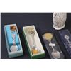 Image 6 : (24) Collector Spoons (Anniversary, Provincial, Misc.) (2) Vases