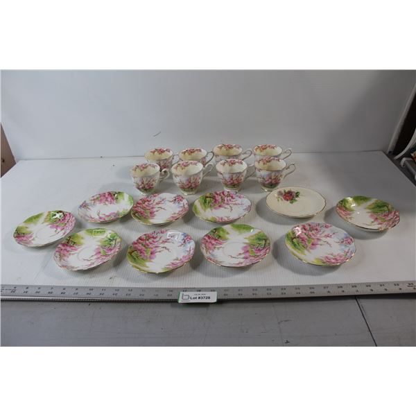 Royal Swan Tray, (9) Royal Albert Bone China Blossom Time Trays, (8) Blossom Time Cups