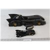 Image 1 : (2) Batmobiles