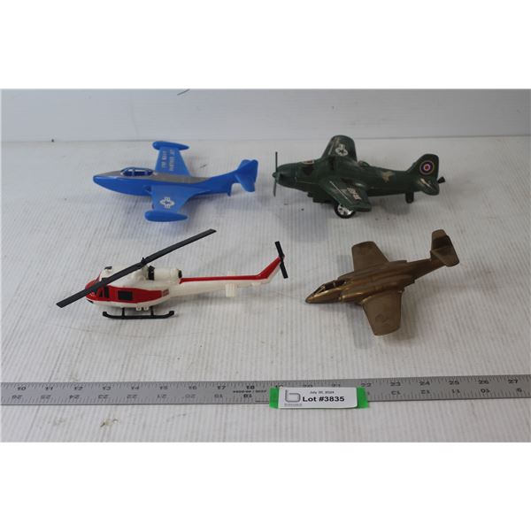 (3) Model/Toy Airplanes, Toy Helicopter