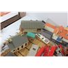 Image 3 : Miniature Wooden Fences, Model Houses, Misc.