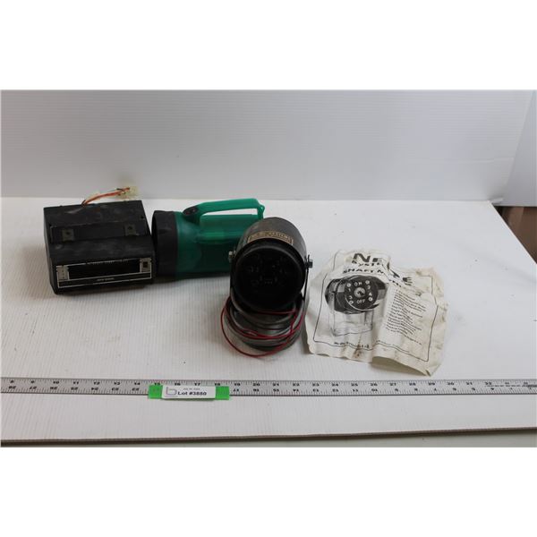 Ne-De Systems Shaft Monitor, John Deere 8 Track Player & Garrity Flash Light