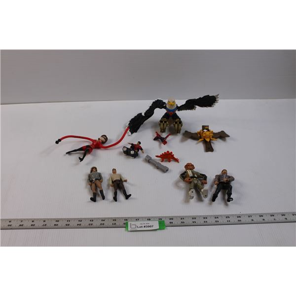 Various Action Figures - Star Trek, Star Wars etc.