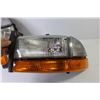 Image 2 : Dodge Dakota / Durango 97-04 / 83-03 Head Lights (used)