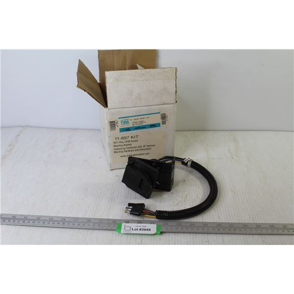 RV 7 Way OME Socket w/Mounting Bracket (NIB)