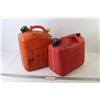 Image 1 : (2) 2 Gallon Plastic Gas Cans