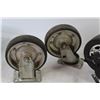 Image 3 : (6) Casters