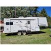 Image 1 : 2004 Arctic Fox 27-5L Holiday Trailer, winterized, 2-slides, AC, heating, radio, awning. SN. 4N15L27