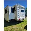 Image 4 : 2004 Arctic Fox 27-5L Holiday Trailer, winterized, 2-slides, AC, heating, radio, awning. SN. 4N15L27