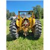 Image 4 : Yellow Ford 335 Tractor, showing 2764 hrs, c/w approx. 66 inch bucket, gas, frt 7.50-16 & rear 16.9-