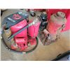 Image 2 : Air jack, 2 hyd. Jacks.