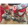 Image 3 : Air jack, 2 hyd. Jacks.