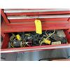 Image 4 : 2 red tool chests complete with contents