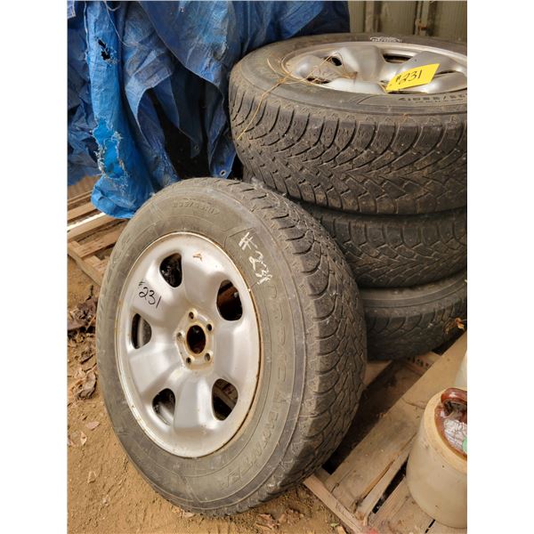 4- 235/65R17 Tires c/w rims