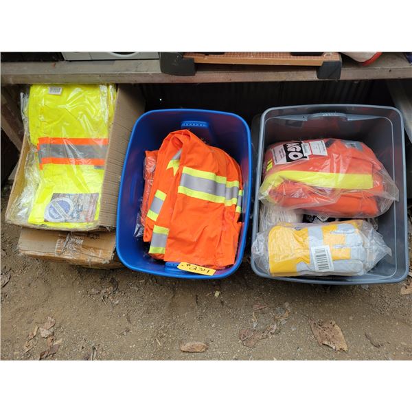 Qty of safety clothing, Sizes Regular to 2XL, qty of various gloves