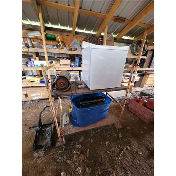 Bench grinder, hitch, fridge & stand