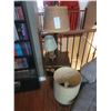 Image 1 : Table Lamp, Lamps A