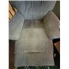 Image 2 : Recliner Chair C