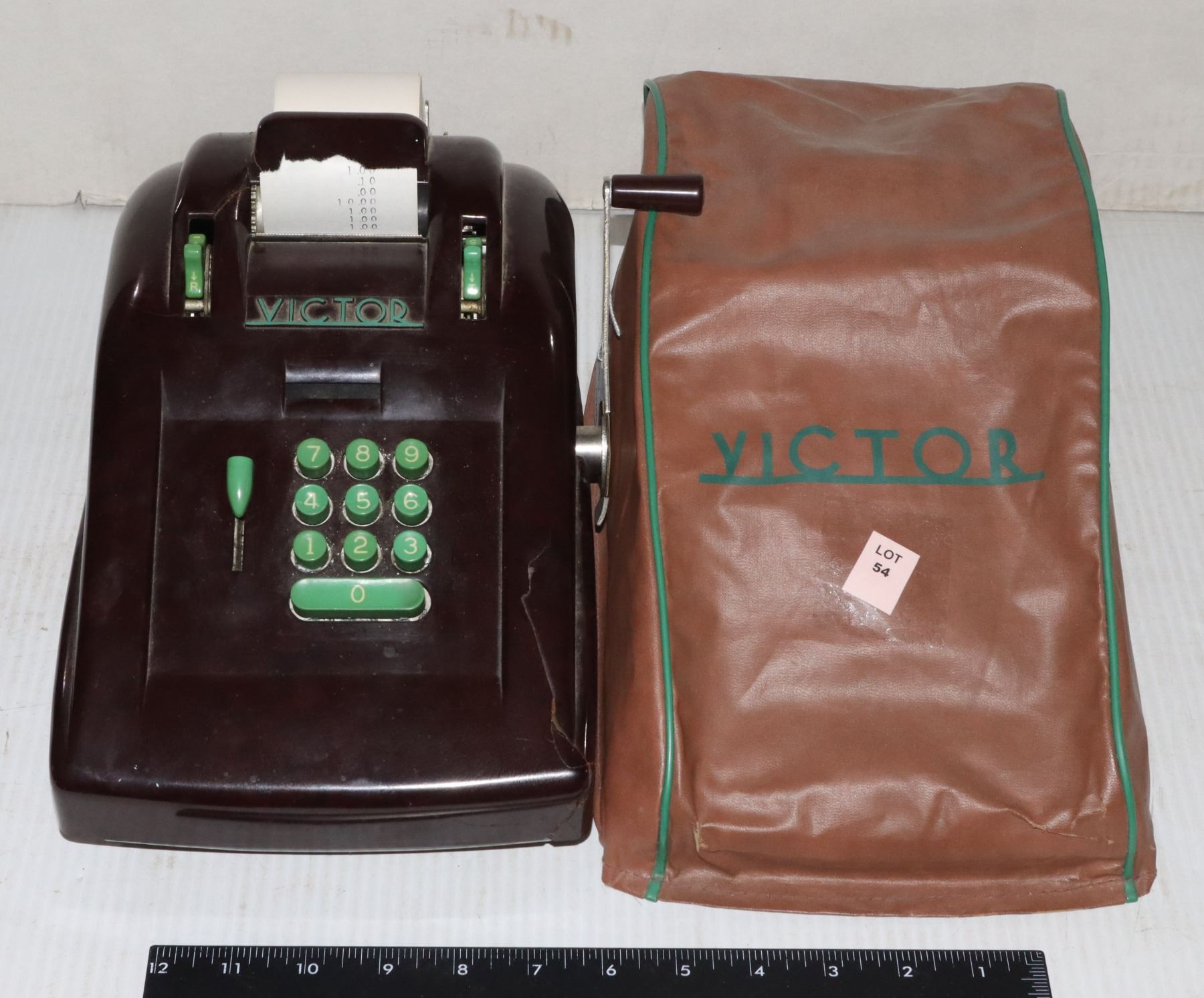 1930S-40S ERA VICTOR ADDING MACHINE