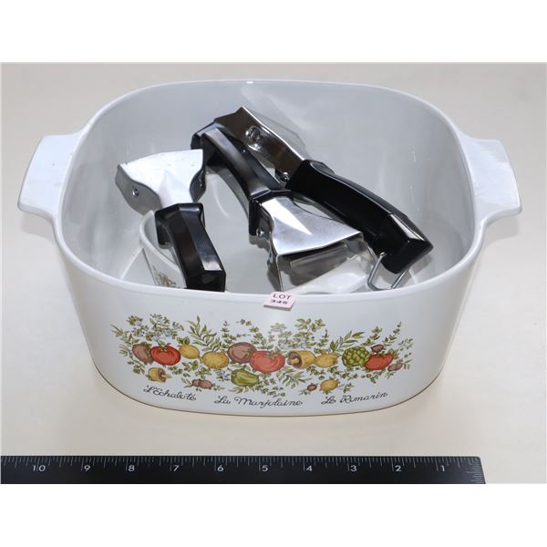 VINTAGE TWO PIECE CORNINGWARE SERVING DISHES