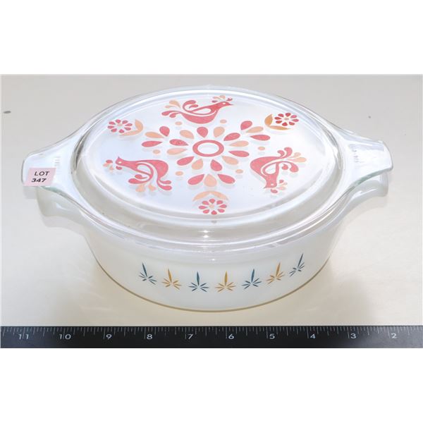 VINTAGE ANCHOR HOCKING OVEN SAFE DISH W/ PYREX LID