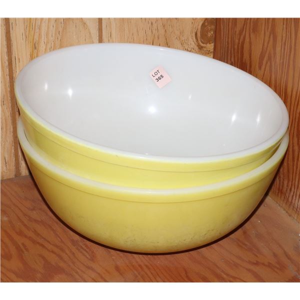 PYREX 2 PIECE 4 QUART YELLOW MIXING BOWLS